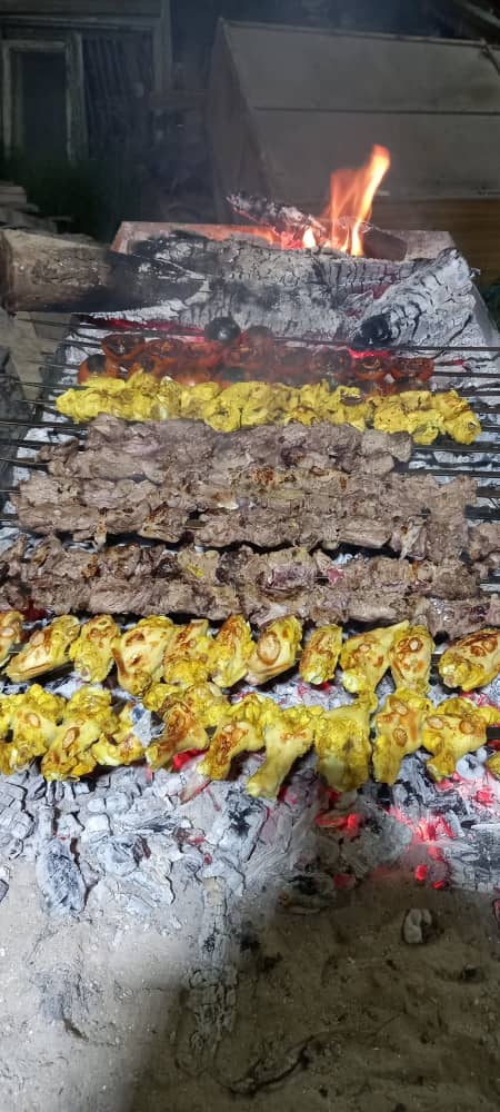  معرفی کبابسرای خانوادگی عزیزی نازک سرا آستانه اشرفیه